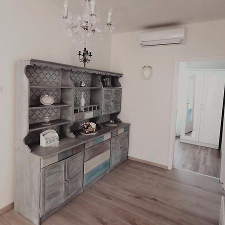 Family Garden Apartmanhaz Сиофок Екстериор снимка