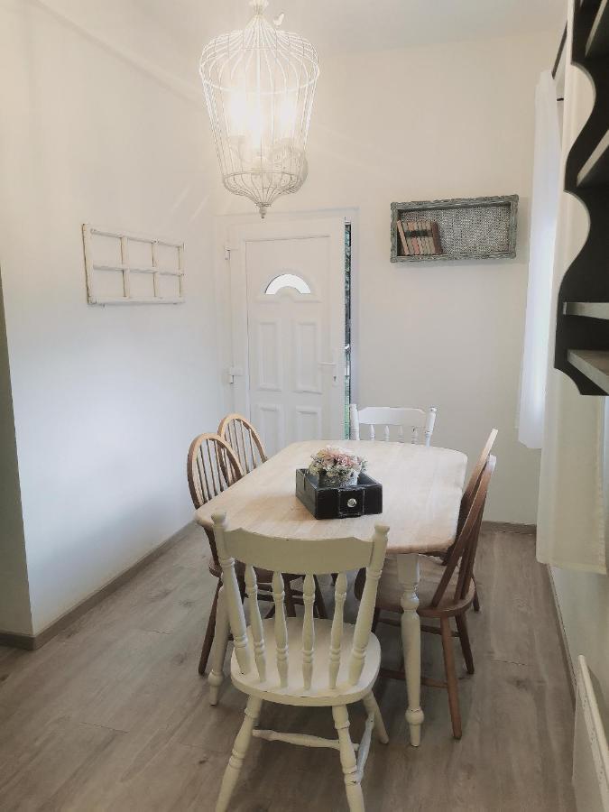 Family Garden Apartmanhaz Сиофок Екстериор снимка
