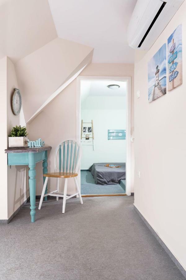Family Garden Apartmanhaz Сиофок Екстериор снимка